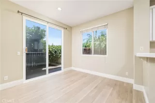 Photo #5: CV23130396 Listing 