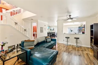 Photo #5: CV23142989 Listing 