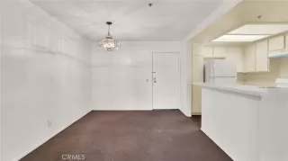 Photo #3: CV23158355 Listing 