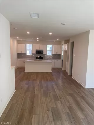 Photo #1: CV23161972 Listing 