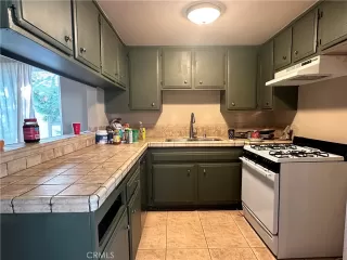 Photo #3: CV23195611 Listing 