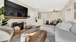 Photo #4: CV23203042 Listing 