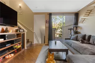 Photo #5: CV23219118 Listing