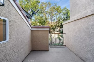 Photo #6: CV23219118 Listing