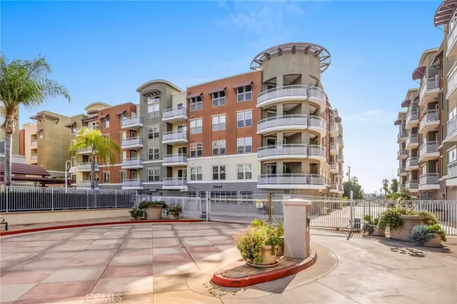 MLS: CV24005124 Condo For Sale