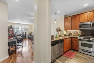 Photo #3: CV24005124 Listing