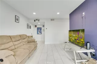 Photo #4: CV24013078 Listing 