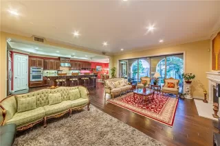 Photo #3: CV24017405 Listing 