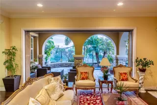 Photo #6: CV24017405 Listing 