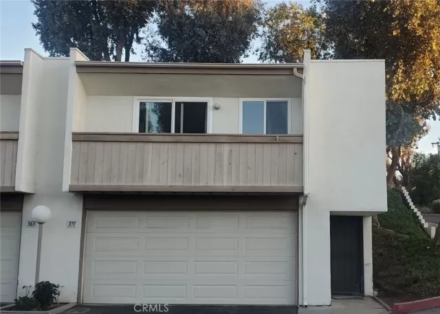 MLS: CV24020894 Condo For Sale