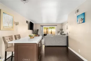 Photo #4: CV24023653 Listing 