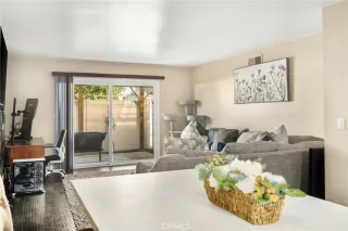 Photo #5: CV24023653 Listing 