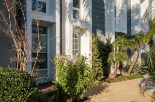 Photo #4: CV24029802 Listing 