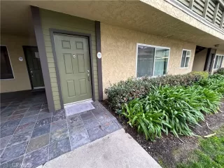 Photo #3: CV24040321 Listing 