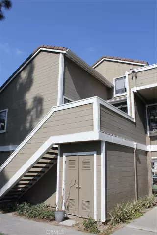 Photo #5: CV24041335 Listing