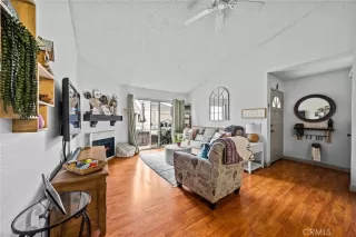 Photo #5: CV24042816 Listing 