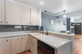 Photo #6: CV24044655 Listing 