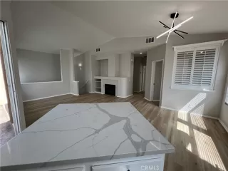 Photo #6: CV24048123 Listing