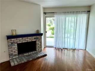 Photo #5: CV24053230 Listing 