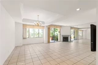 Photo #6: CV24061319 Listing 