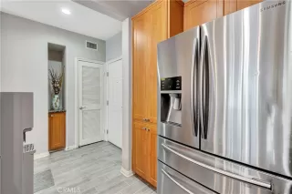 Photo #3: CV24062809 Listing