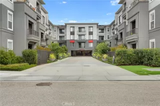 Photo #1: CV24064030 Listing 