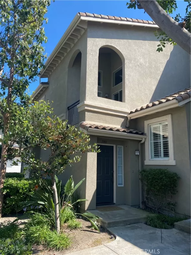 MLS: CV24101664 Condo For Sale