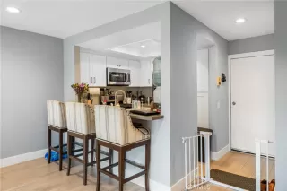 Photo #3: CV24105906 Listing 