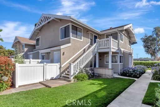 MLS: CV24108040 Condo For Sale