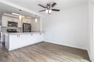 Photo #4: CV24115590 Listing 