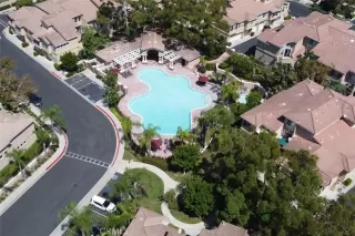 Photo #6: CV24118891 Listing