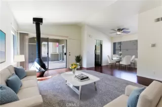 Photo #2: CV24122825 Listing