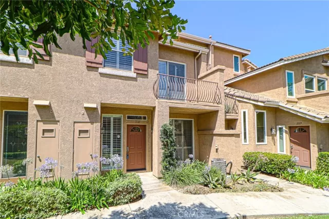 MLS: CV24143897 Condo For Sale