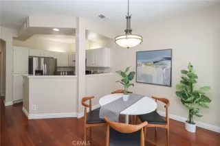 Photo #5: CV24143897 Listing