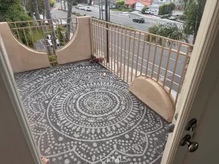 Photo #6: CV24147330 Listing 