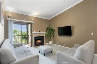 Photo #3: CV24155998 Listing 