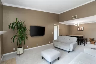 Photo #5: CV24155998 Listing 