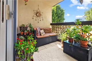 Photo #5: CV24164690 Listing