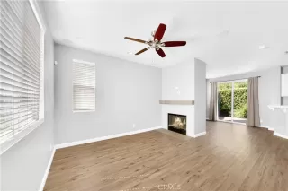 Photo #4: CV24165928 Listing 