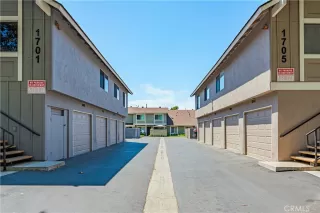 Photo #3: CV24166687 Listing 