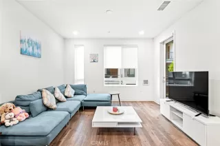 Photo #5: CV24168525 Listing