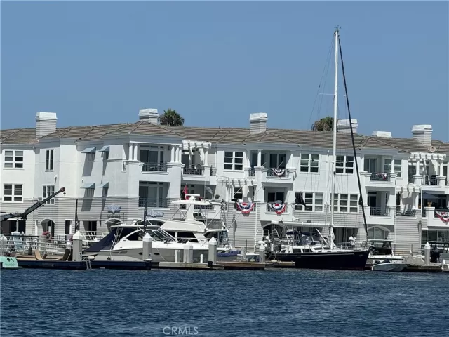 MLS: CV24172239 Condo For Sale