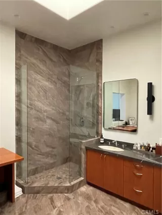 Photo #2: CV24172239 Listing 