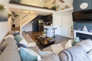 Photo #1: CV24172353 Listing 