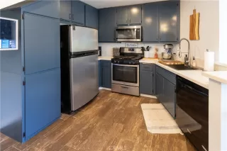 Photo #5: CV24172353 Listing 