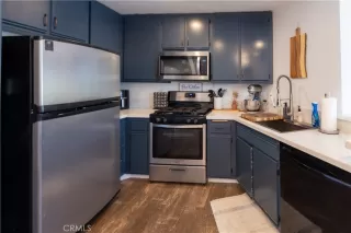 Photo #6: CV24172353 Listing 