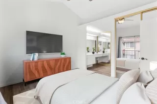 Photo #4: CV24184102 Listing 