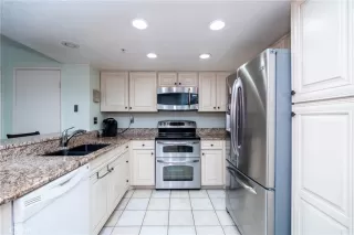 Photo #4: CV24192542 Listing