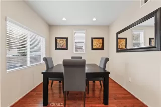 Photo #4: CV24196179 Listing 