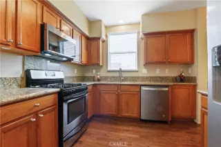 Photo #5: CV24196179 Listing 